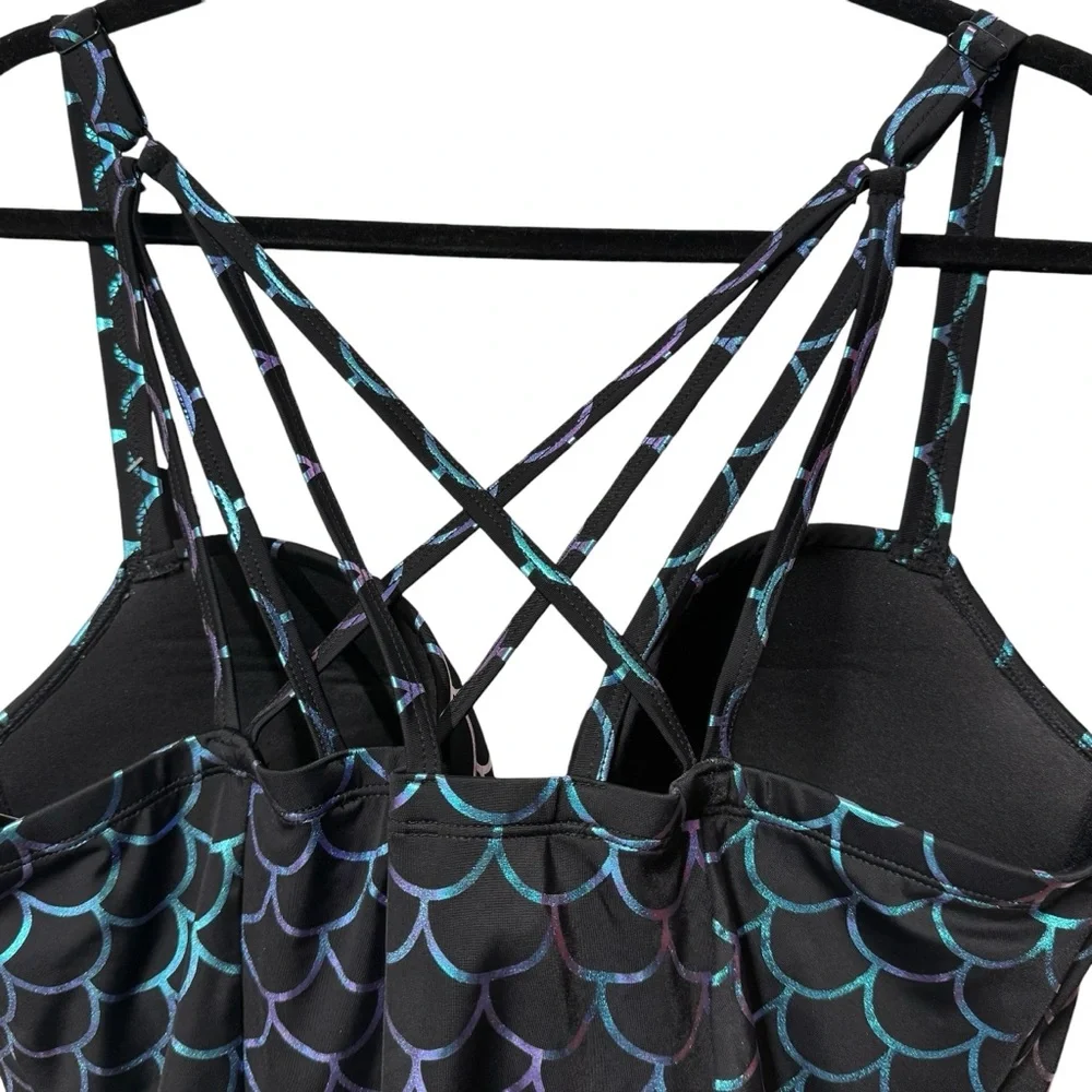 Torrid Black w/ Mermaid Scale Swimsuit Sz 2X NWT - Picture 4 of 8